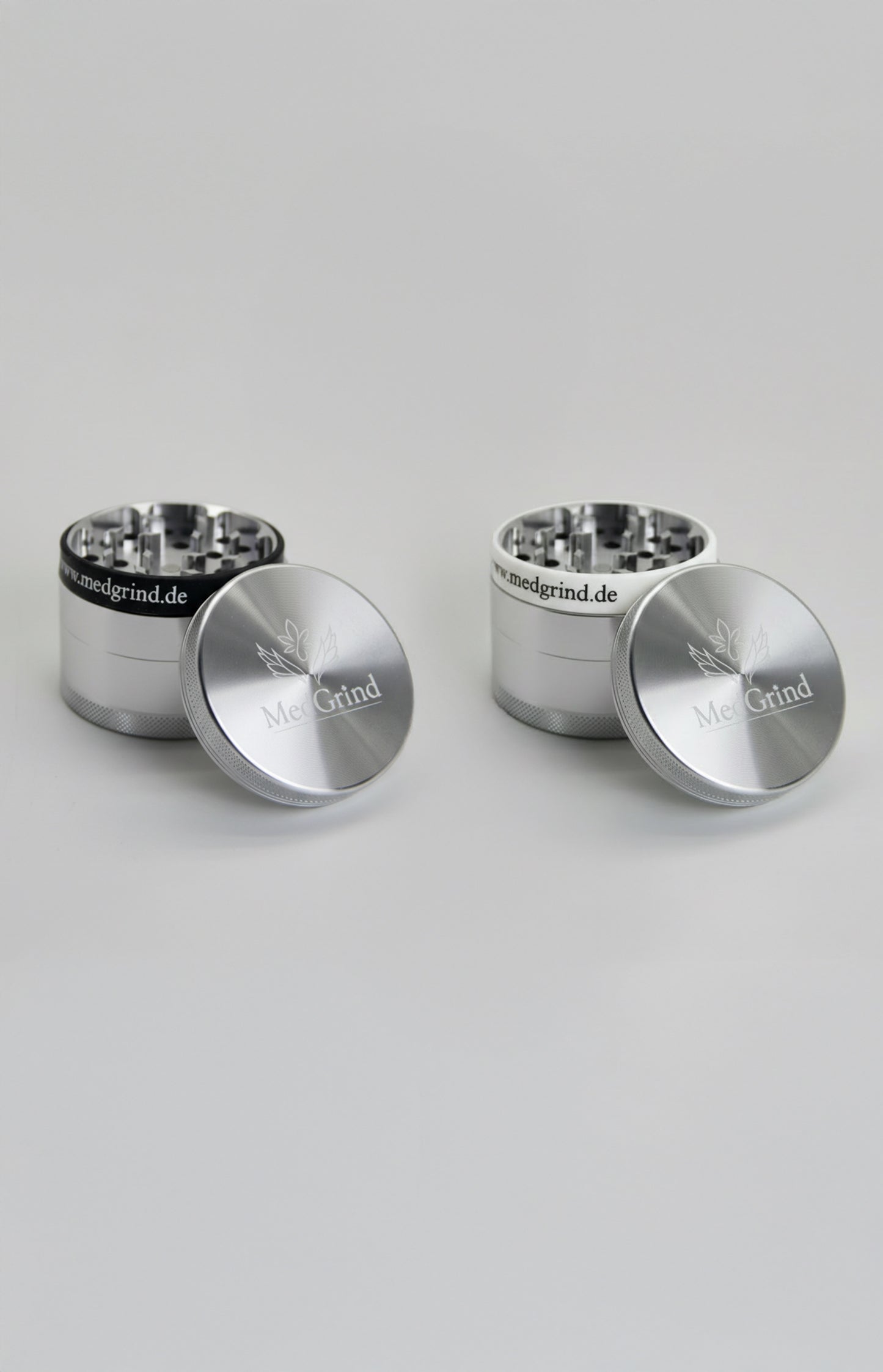 MedGrind Premium Edelstahl Grinder mit diamantgeschliffenen Zähnen in Weiß und Schwarz